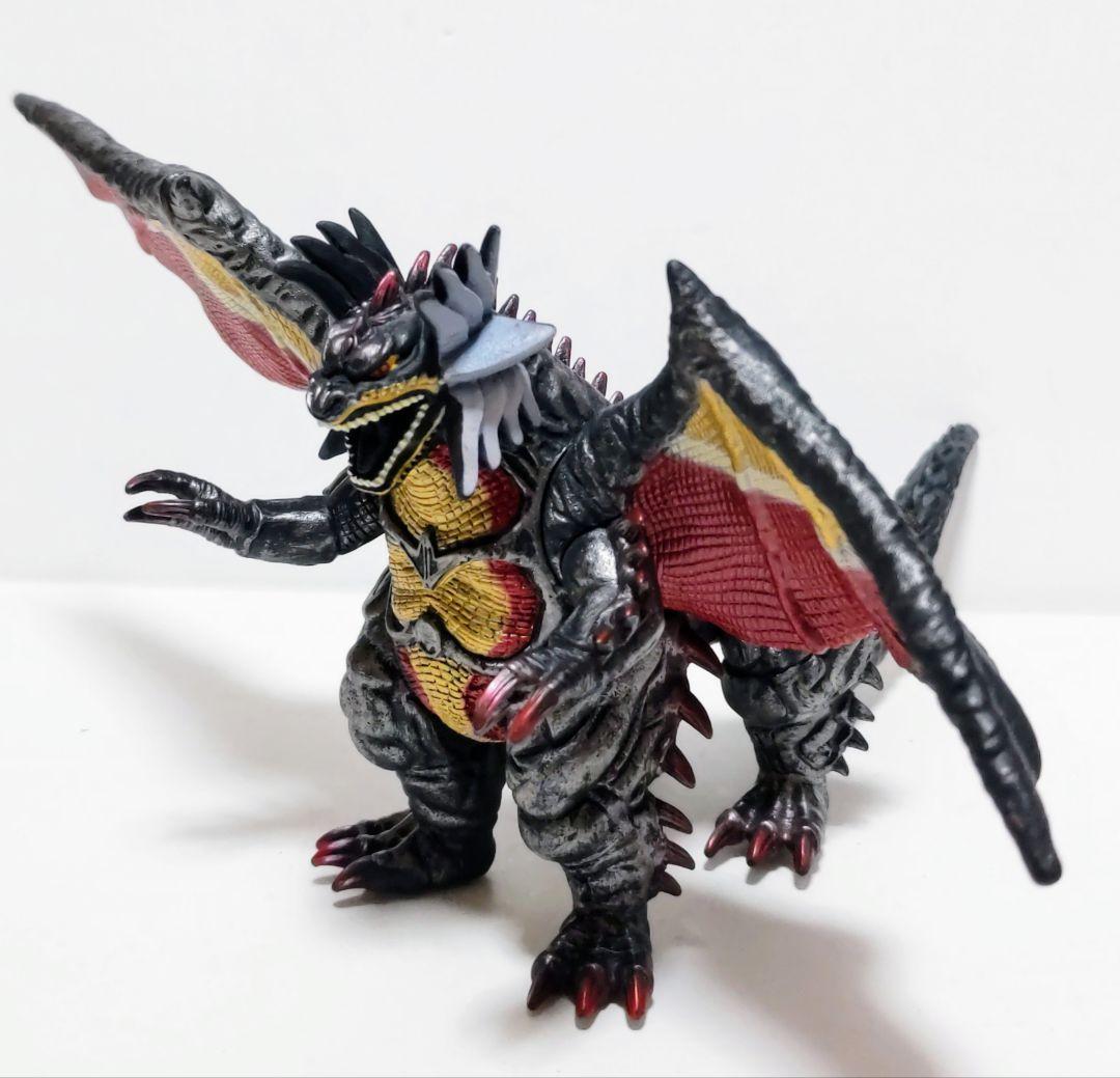 ウルトラ怪獣DX 根源破滅天使 ゾグ 第2形態 ソフビ ライブサイン付き