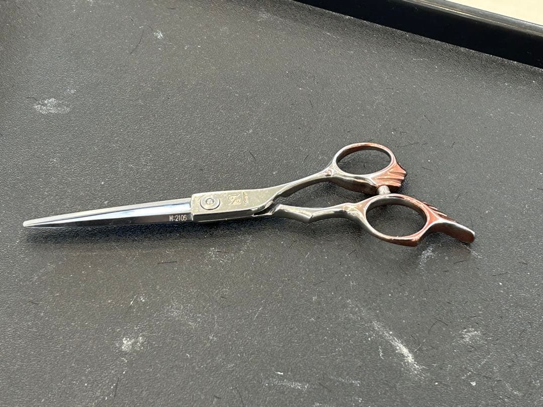 トギノン　ハサミ