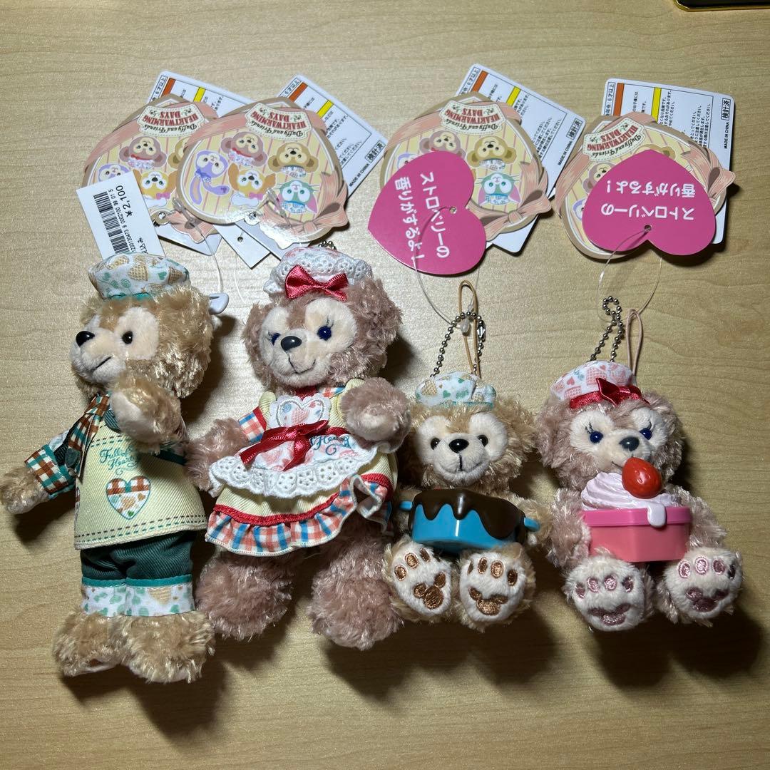 【値下げ】ダッフィー　ハートウォーミングデイズ ぬいぐるみバッジ　ストラップ新品