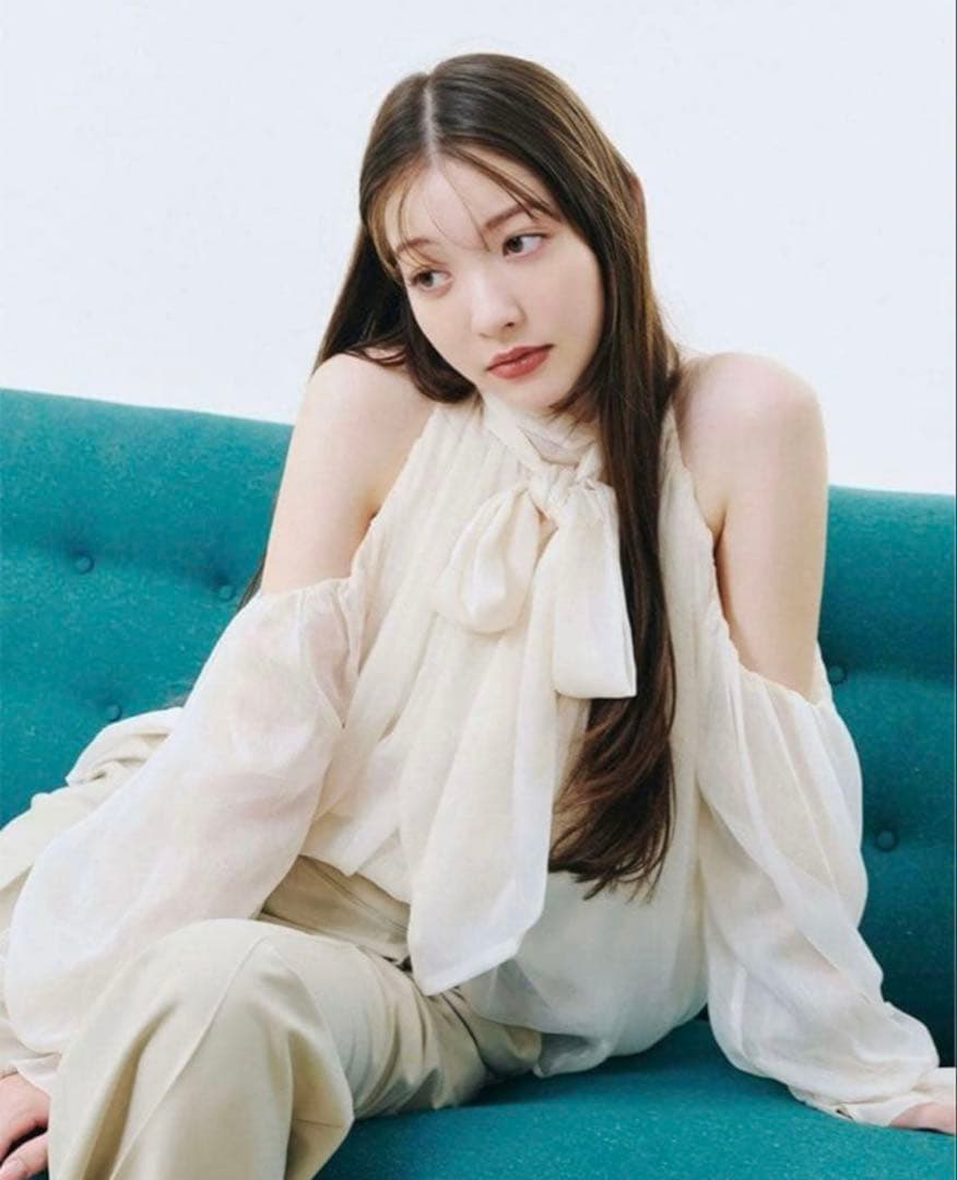 Lily Brown ドレープボウタイシフォンブラウス