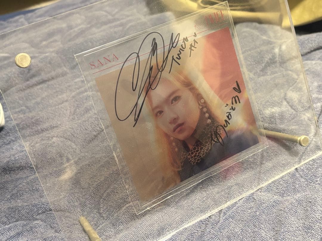 メ*ロ様 【値下げ中】 TWICE SANA 直筆　サイン　サナ　&TWICE