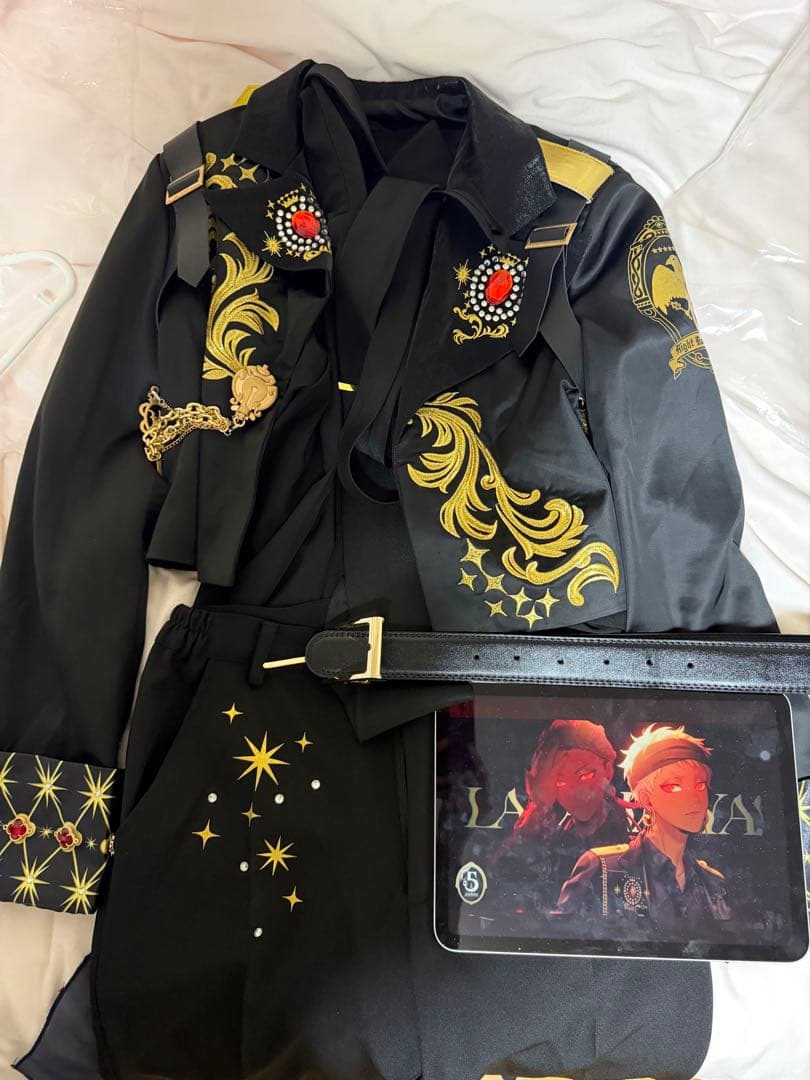 ツイステッドワンダーランド ブレイジングジュエル衣装(スカラビア)