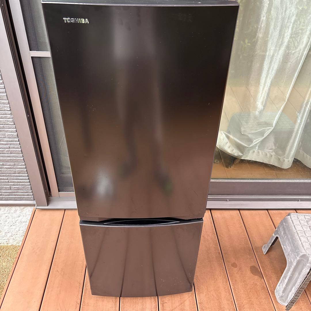 東芝 【右開き】153L 2ドア冷蔵庫 セミマットブラック