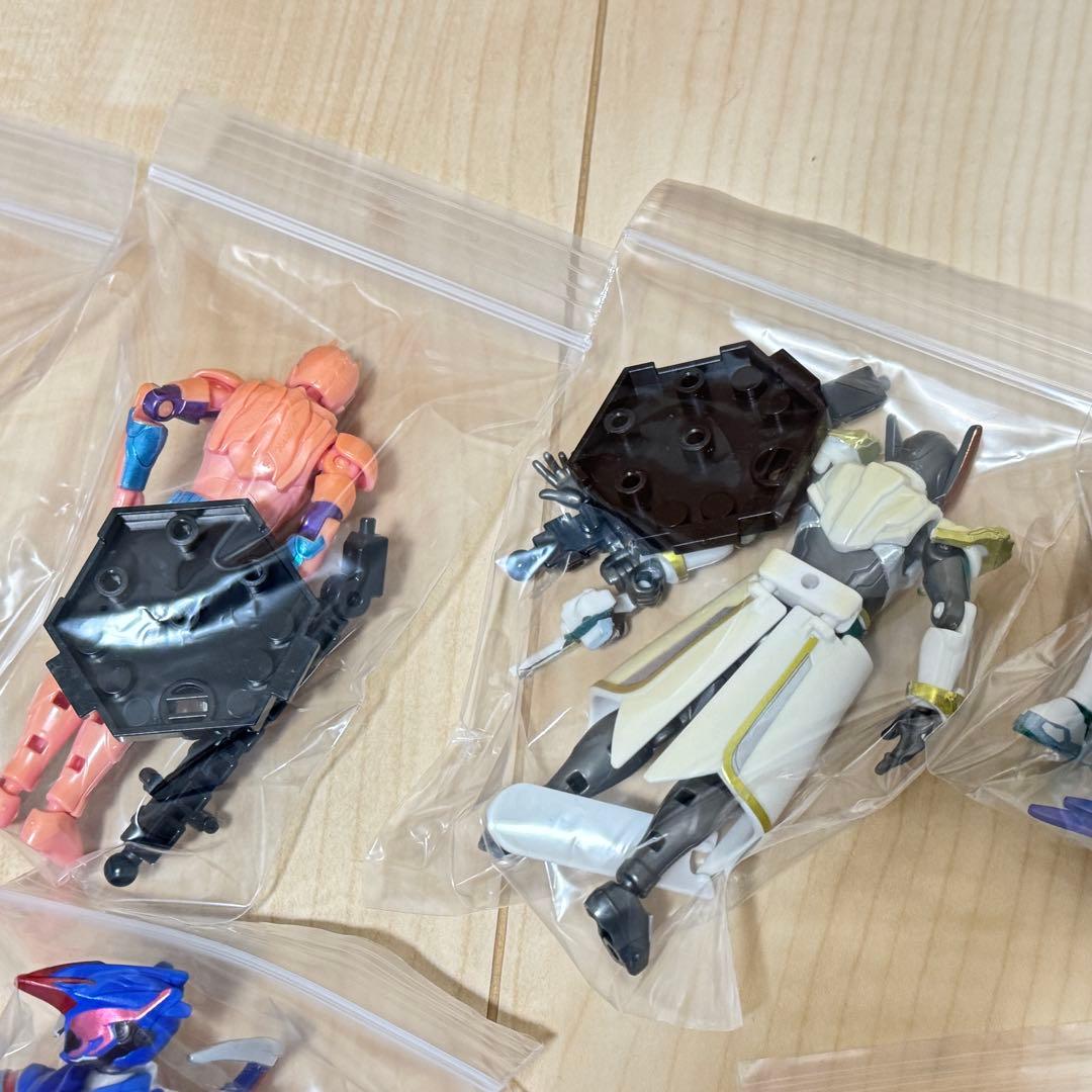 仮面ライダーリバイス 装動セット まとめ売り バラ売り不可 食玩