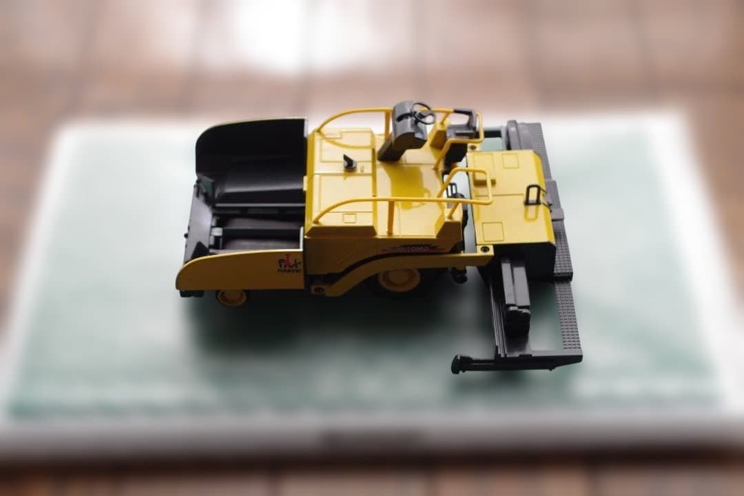 住友アスファルトフィニッシャーミニチュア