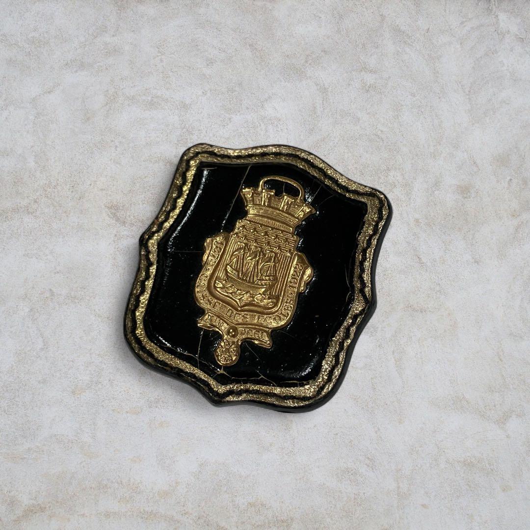 アクセサリー archive miumiu emblem brooch