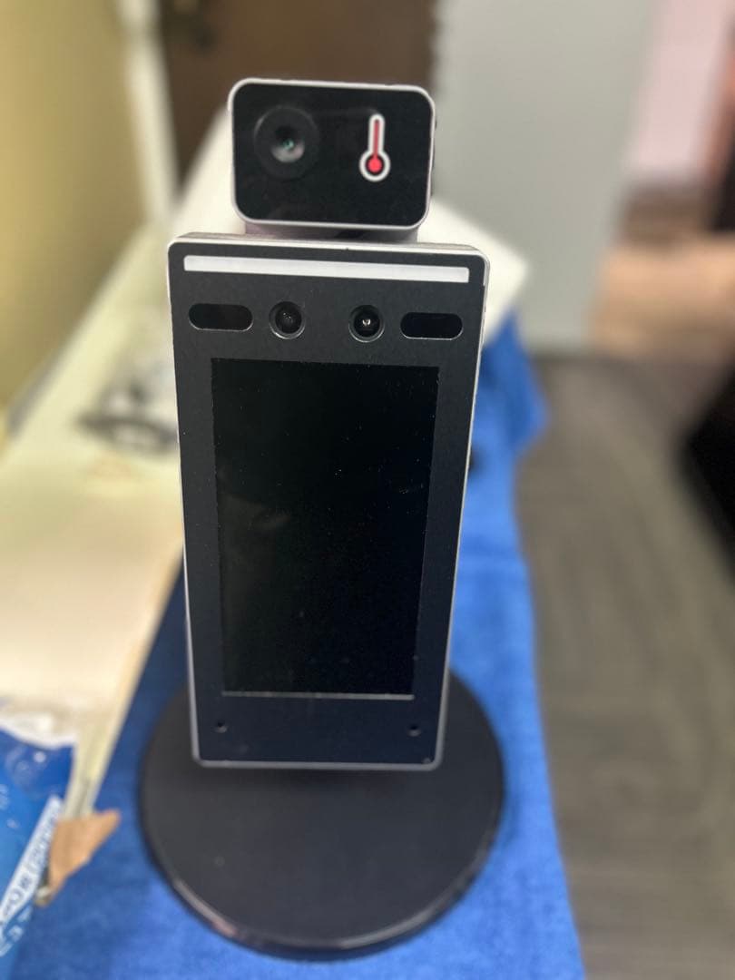 非接触型体温計 タッチスクリーン