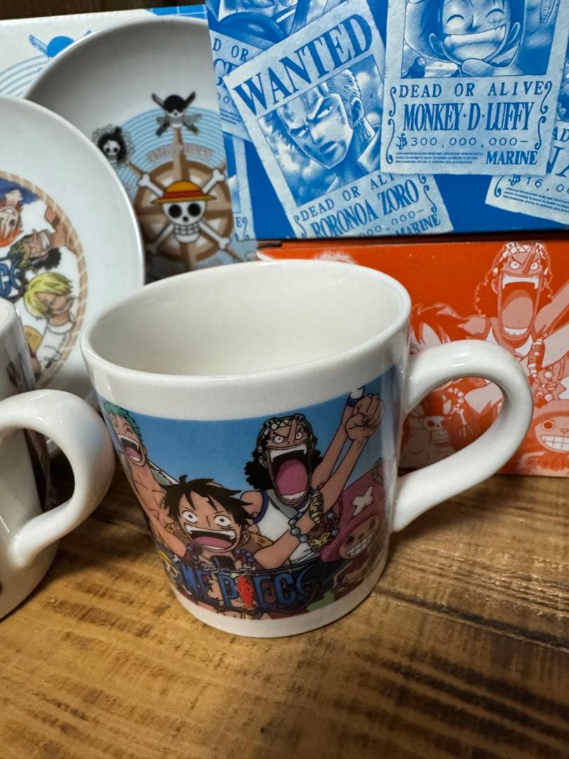 ☆新品箱あり☆ワンピース 非売品 マグカップ＆絵皿セット - メルカリ