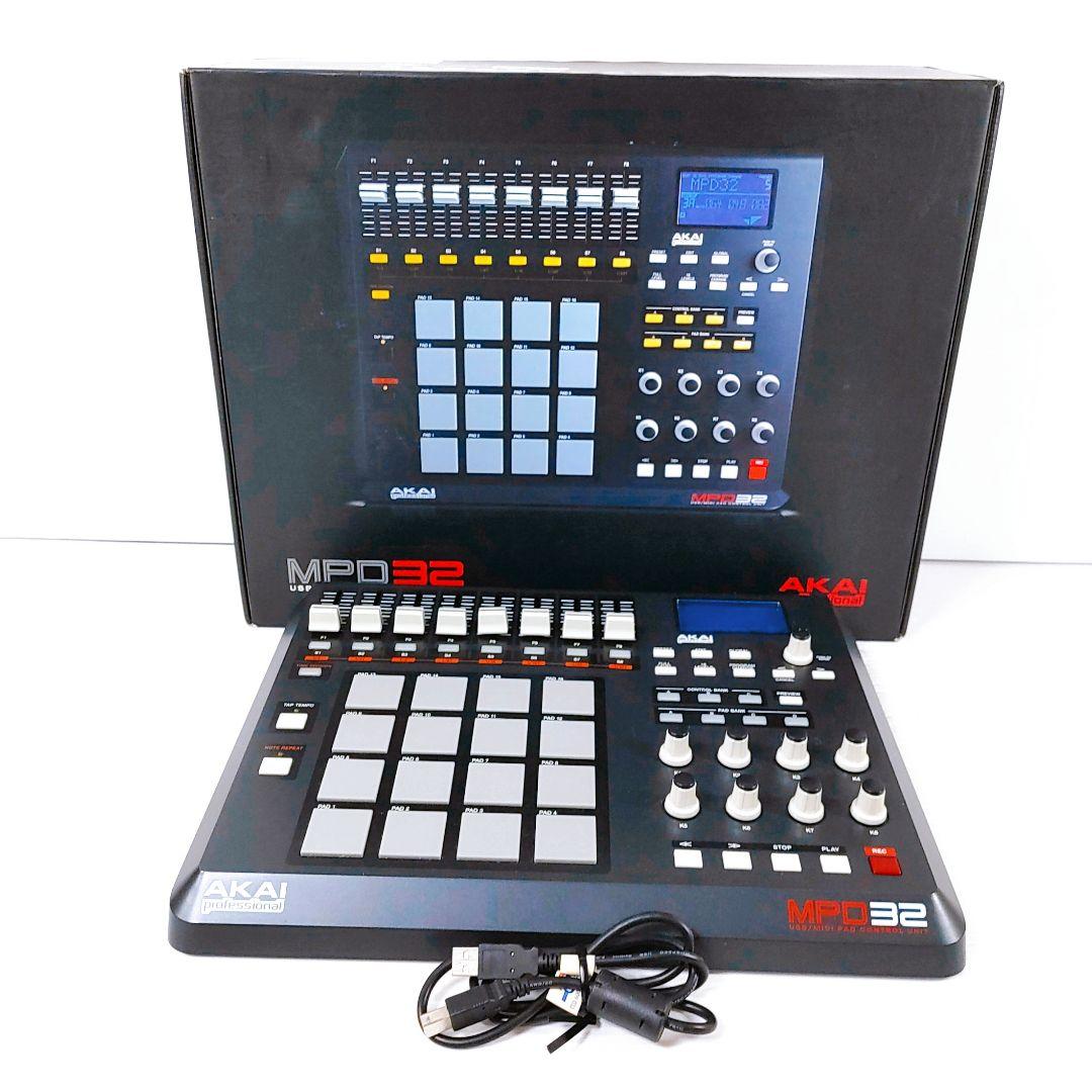 AKAI Professional MPD32 MIDIコントローラー