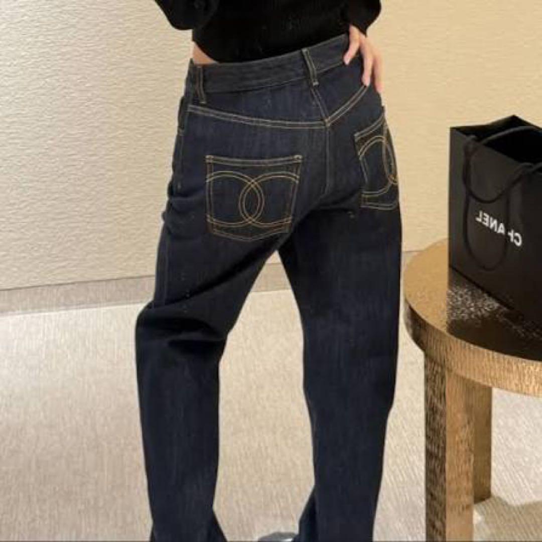 CHANEL ダークブルー ストレートデニム　2024aw シャネル　デニム