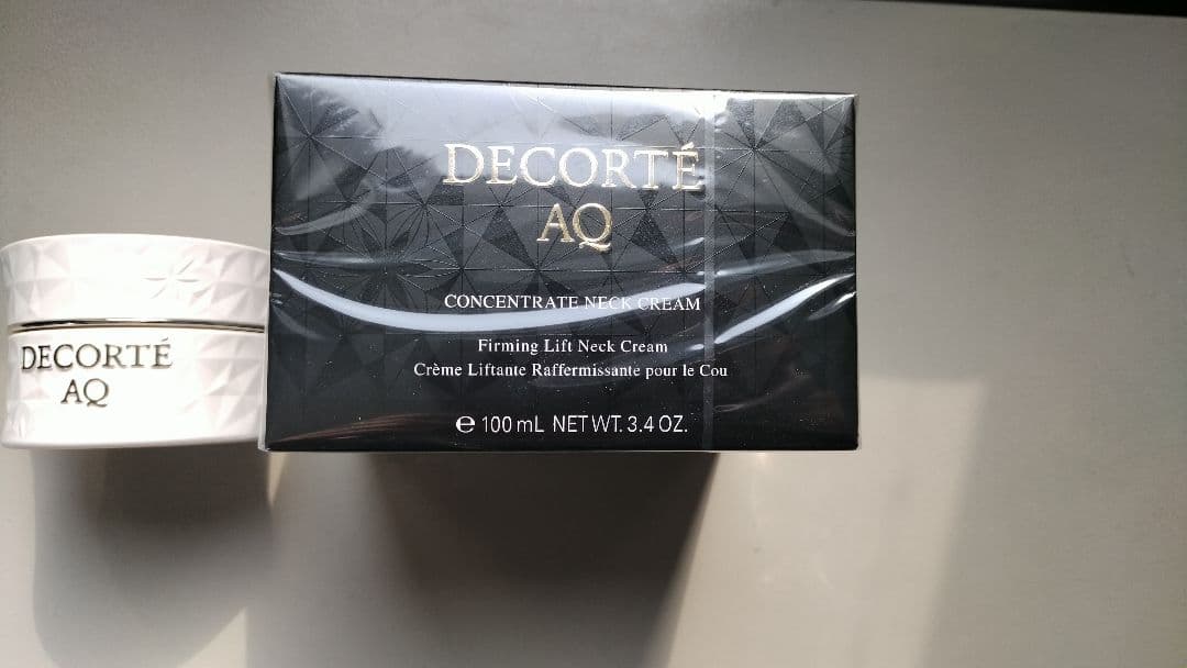 コスメデコルテ AQ コンセントレイト ネッククリーム 98g　２個