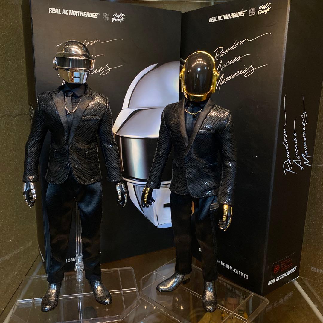 Daft Punk リアルアクションヒーローズ フィギュア 💎 Daft Punk (Medicom Real Action Heroes set )💎 Black Variant | eBay