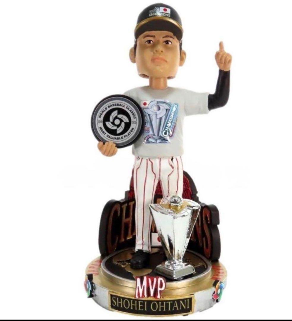 大谷翔平【123個限定】ボブルヘッド WBC 優勝トロフィー MVP盾 大谷翔平【123個限定】ボブルヘッド WBC 優勝トロフィー MVP盾 - メルカリ
