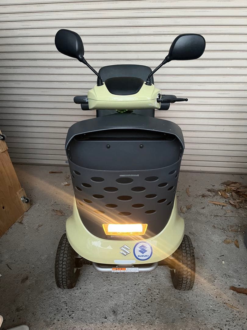 ET4D9 セニアカー ET4D | スズキ