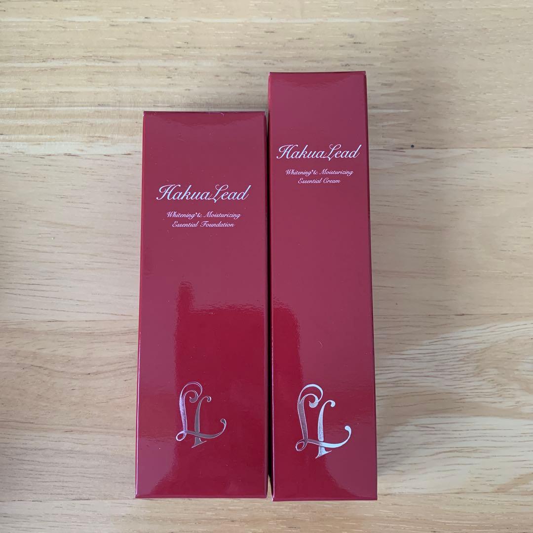 ハクアリード　ホワイトニングファンデーション＋エッセンシャルクリームのセット