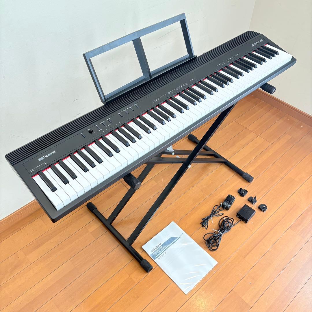 【美品・2022年製】Roland 88鍵盤 電子ピアノ GO:PIANO88