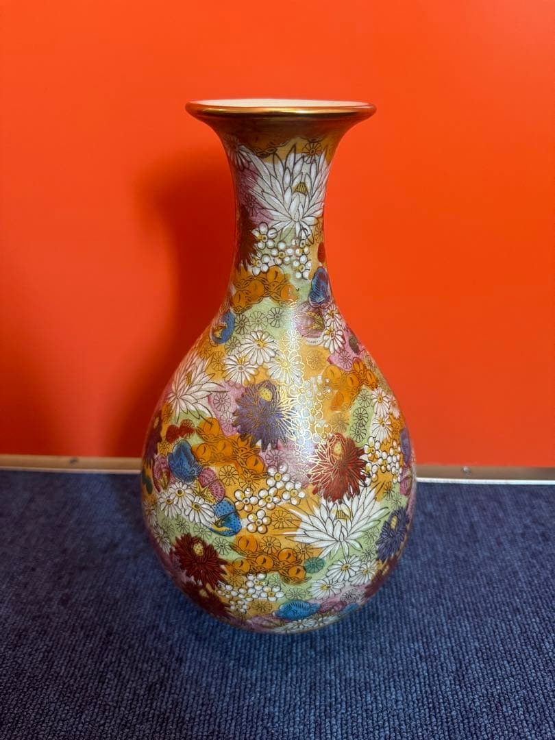 1567 九谷焼　金彩色絵　百花繚乱紋花瓶　花詰 　置物