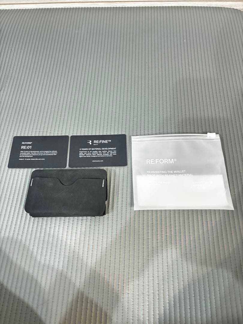 RE:FORM® RE:01 ミニマル財布 スリーブ