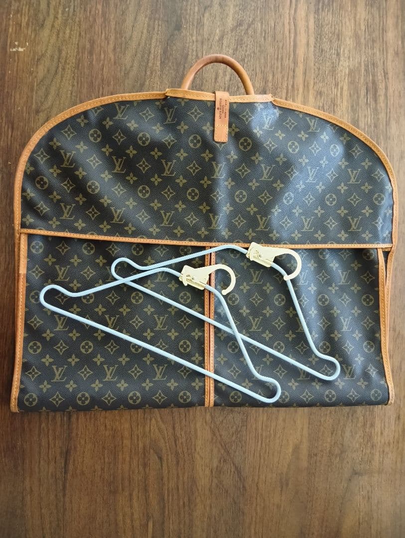 Louis Vuitton モノグラム　ガーメントバッグ