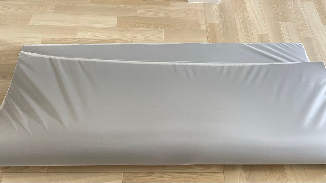 【美品】ミネルヴァマットレスプラス　クイーン ミネルヴァマットレスプラスは高弾性素材で寝返りと起き抜けの身体を