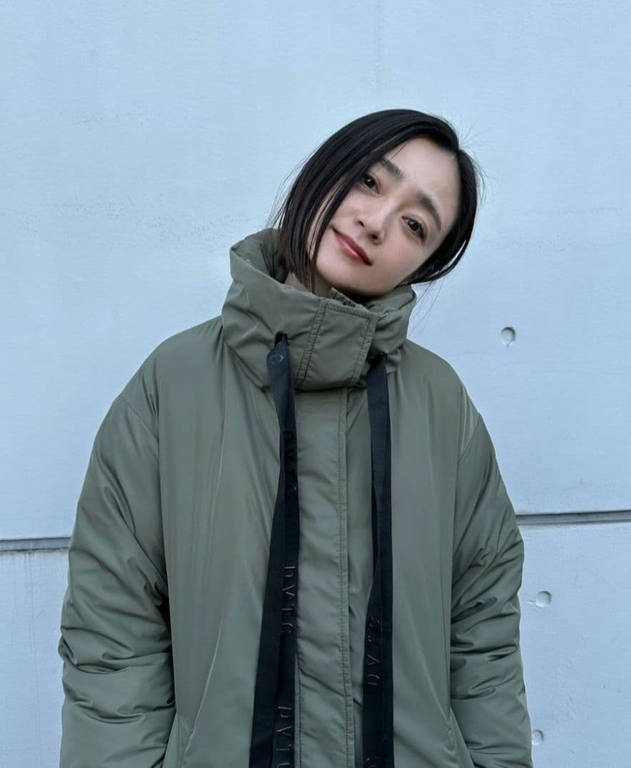 DUVETICA / ALAQUA アラクア 42サイズ ブラック 楽天市場】デュベティカ ダウンコート アラクア レディース 安達祐実