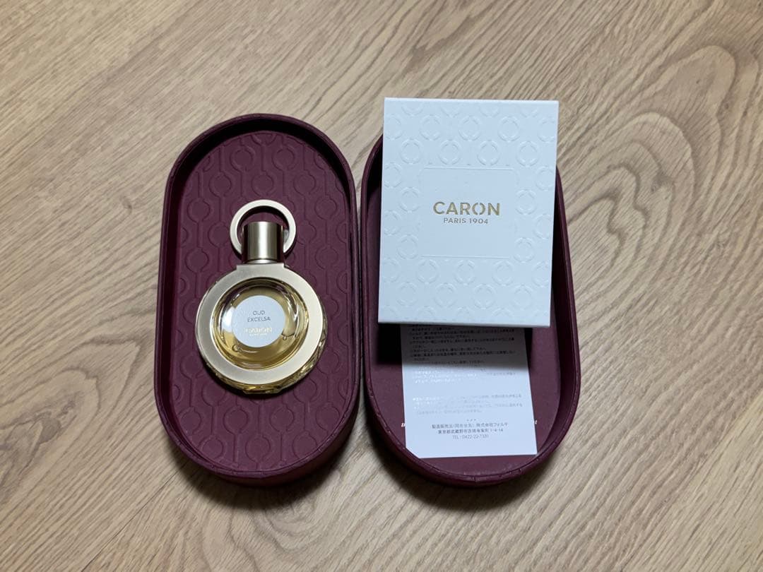 CARON 香水　ウードエクセルサ