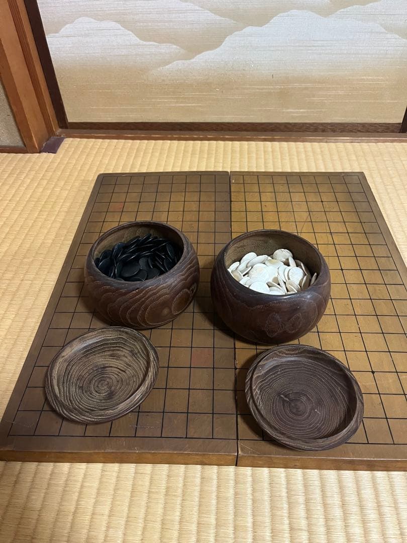 【本蛤碁石セット】木製囲碁盤 19路盤 42.5×44cm 囲碁道具一式 那智黒