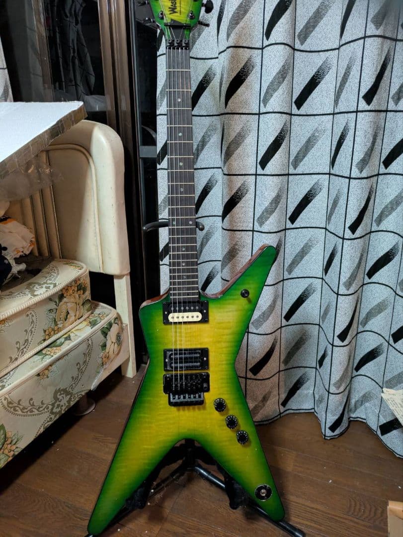 M*3様 変形ギター エレキギター グリーンサンバースト　ノーブランド M*3様 変形ギター エレキギター グリーンサンバースト ノーブランド M