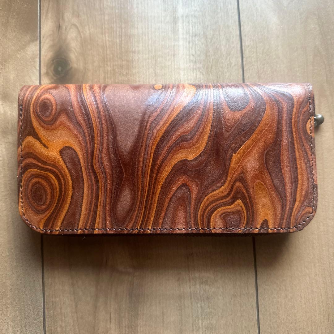 MAGNET スキモレザー 本革 牛革 二つ折り 長財布 ウォレット 木目調 柄 楽天市場】二つ折り財布 木目調 幾何学模様 スキモレザー 木目 虹色