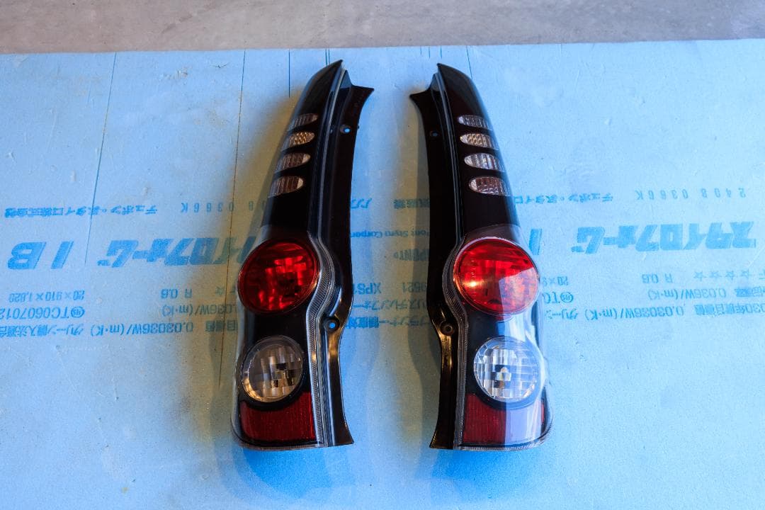 てぃらの様　L275 ミラカスタム　純正テールランプ　左右セット
