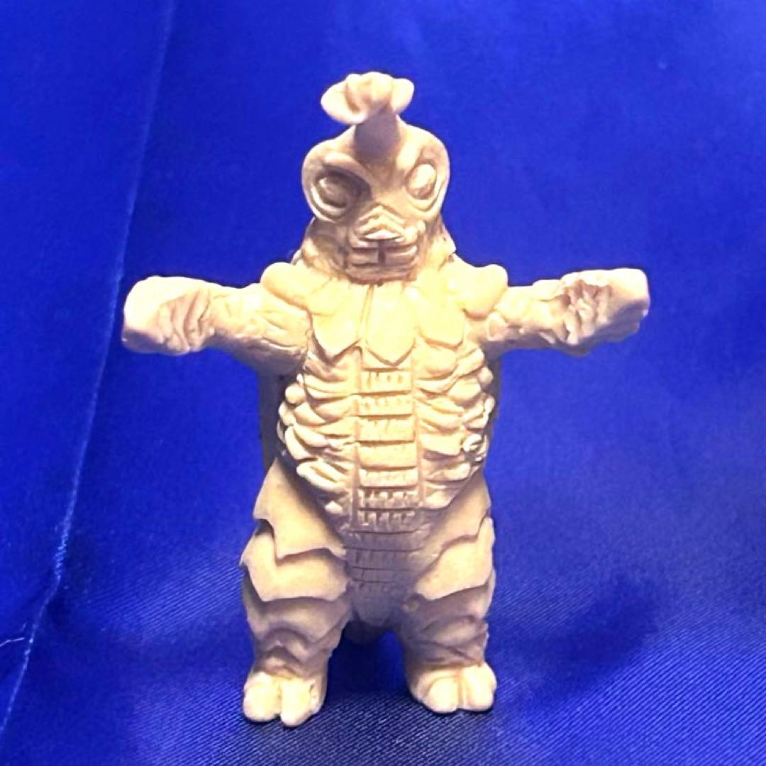 【匿名配送】東宝　怪獣消しゴム『メガロ』 レアもの