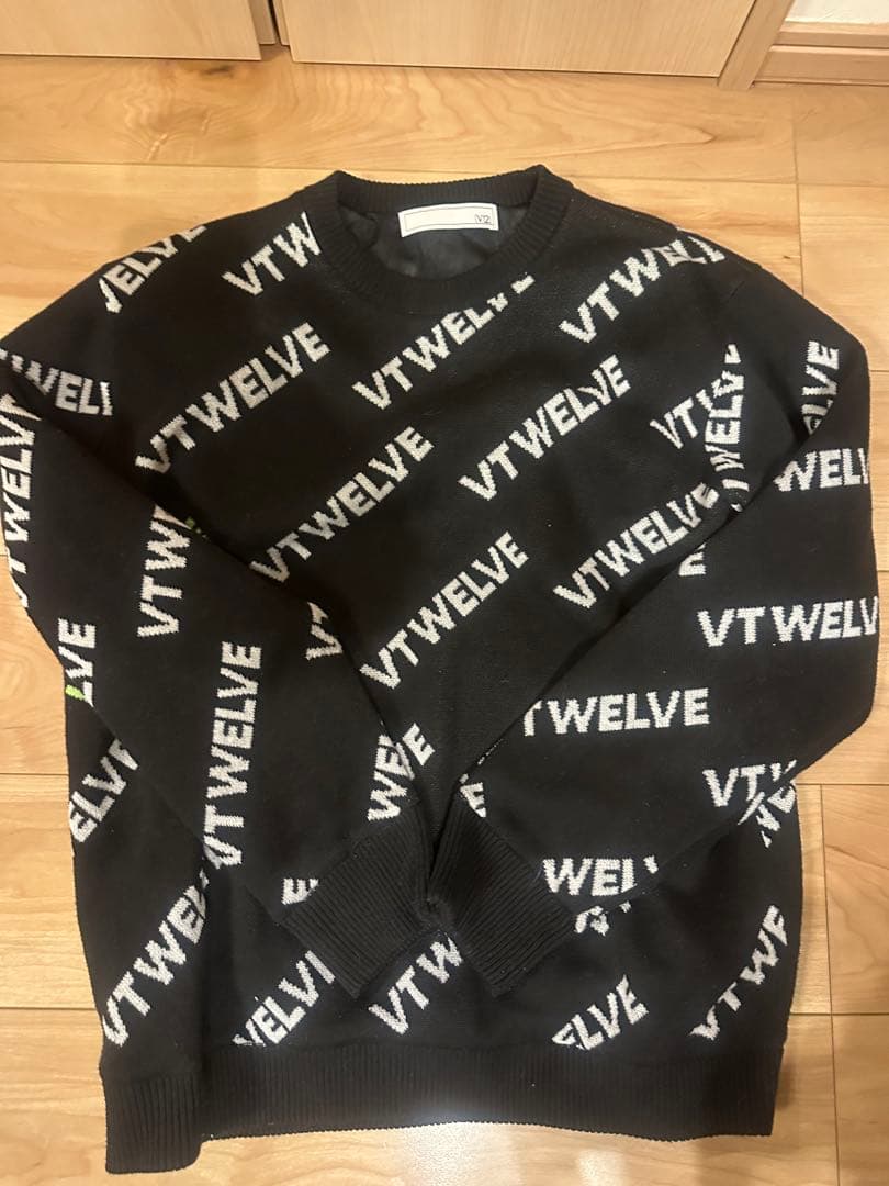 H*O様 v12 裏地付きニット　メンズ　ゴルフ　中古