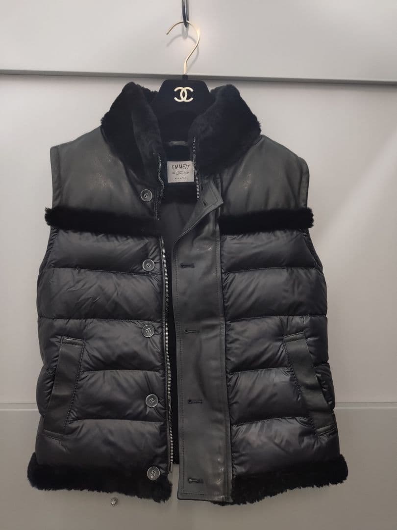 レア♪EMMETI エンメティ メンズ レザー ダウンベスト ブラック♪