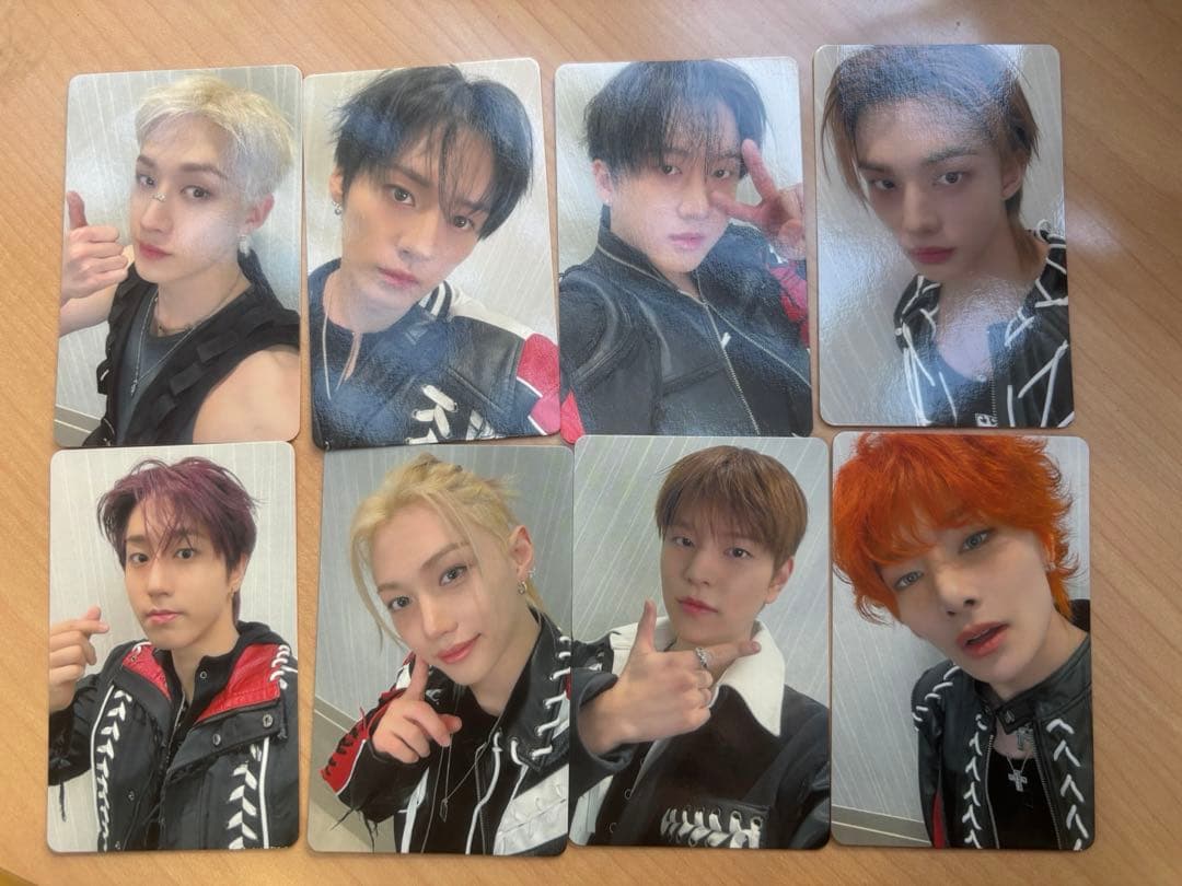 straykids スキズ トレカ 会場限定 幕張 hollow コンプリート