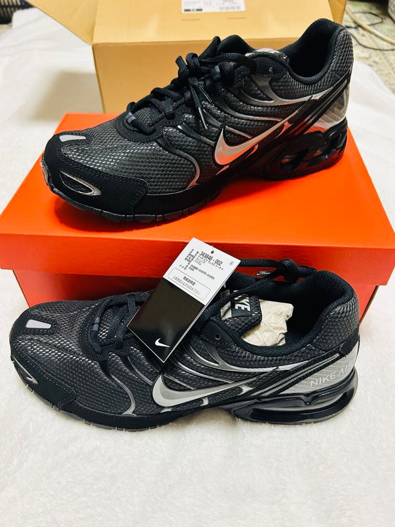 新品未使用　ナイキ　エアマックス　トーチ4 ブラック　シルバー　黒　28.5