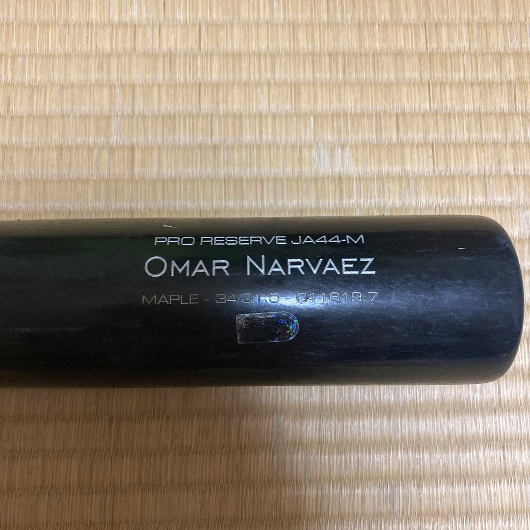 MLBホームラン実使用バット 及び，ヤンキーススタントン選手実使用キャップ