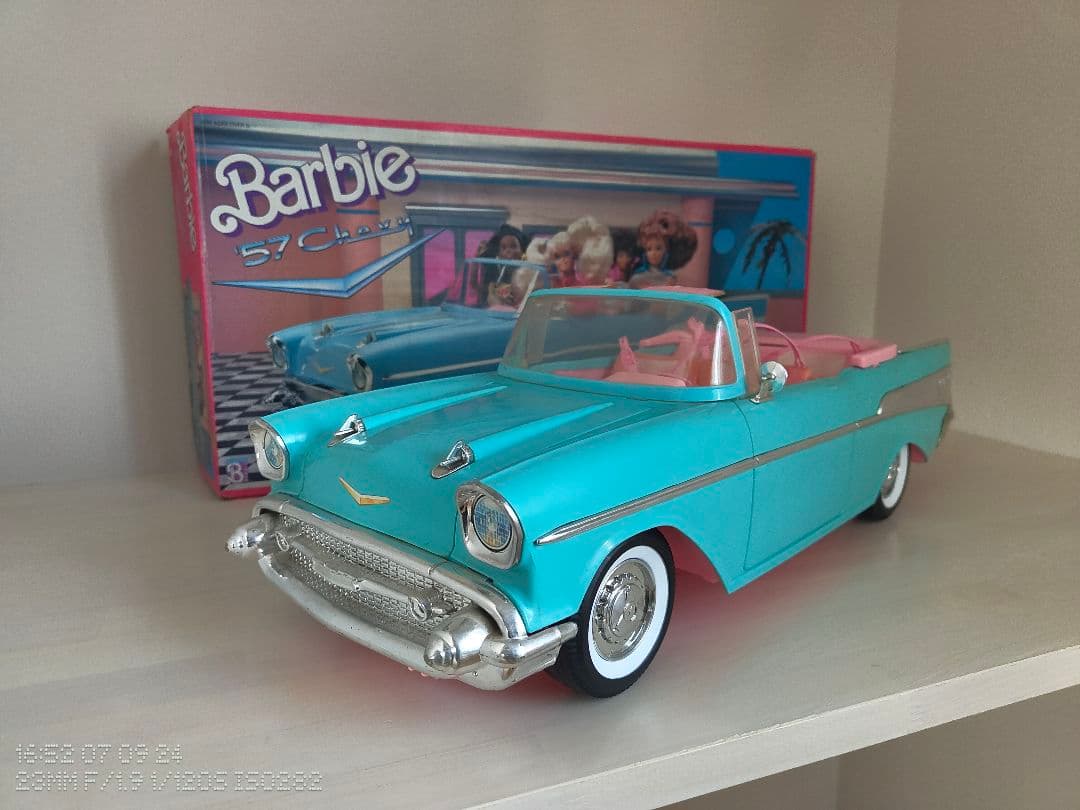 マテル　バービー　ベルエア　箱付き　ブルー色 バービー 1957 シボレー ベルエア ブルー コンバーチブル 1:18 ダイ