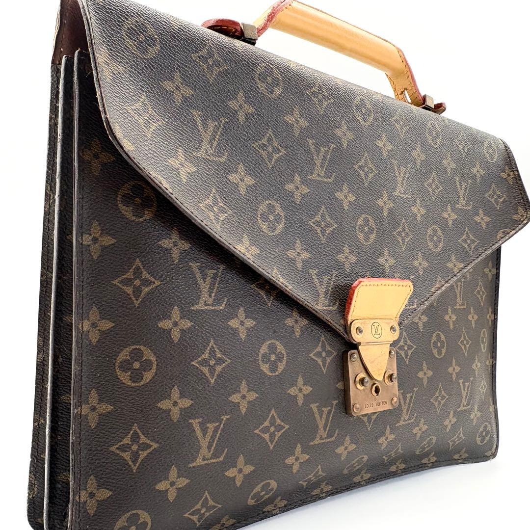 【美品】 VUITTON　セルヴィエット　A4可　コンセイエ　ビジネスバック
