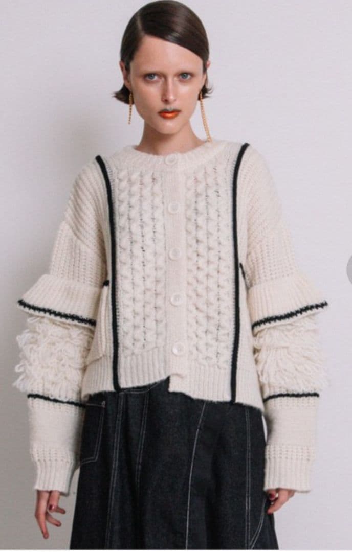 みるみる様　AULA AILA フリンジデザインアイボリーニットカーディガン