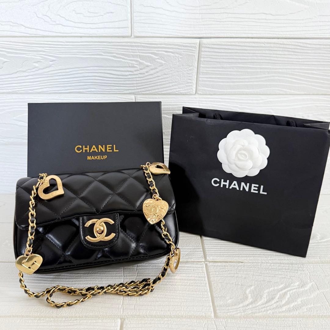 CHANEL ショルダーバッグ ハートチャーム ノベルティ CHANEL ショルダーバッグ ハートチャーム ノベルティ - メルカリ