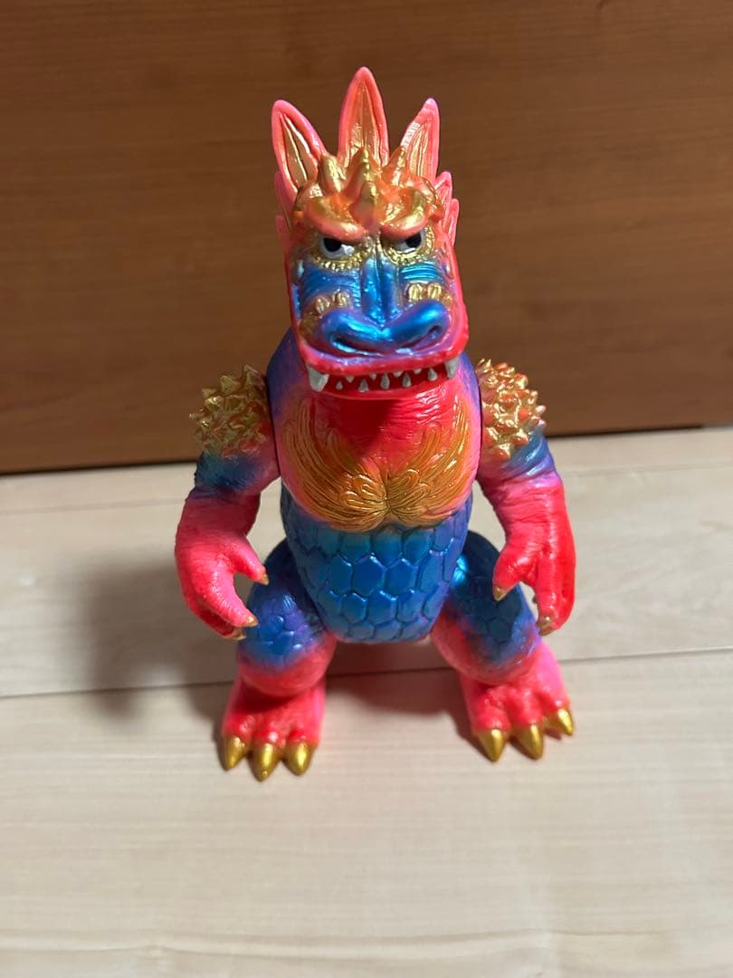 ケツァルゴン atmos × CONVICT インディーズソフビ