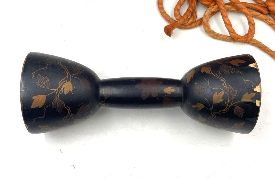 時代物 皮張り 小鼓 鼓 つづみ 和楽器 太鼓 打楽器 蒔絵 骨董 古玩