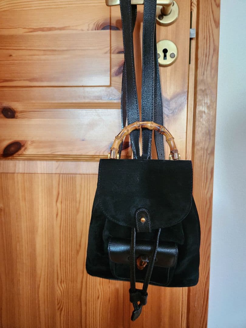 GUCCI　バンブー　黒スエードリュック バンブーハンドル GUCCI/グッチ＊】バンブーハンドルリュックが入荷いたしました