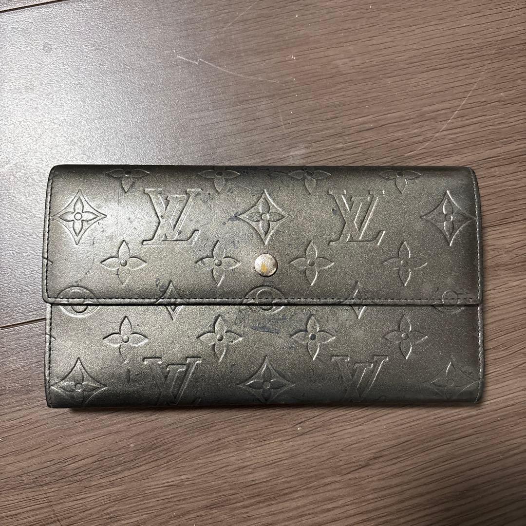 LOUIS Vuitton 長財布