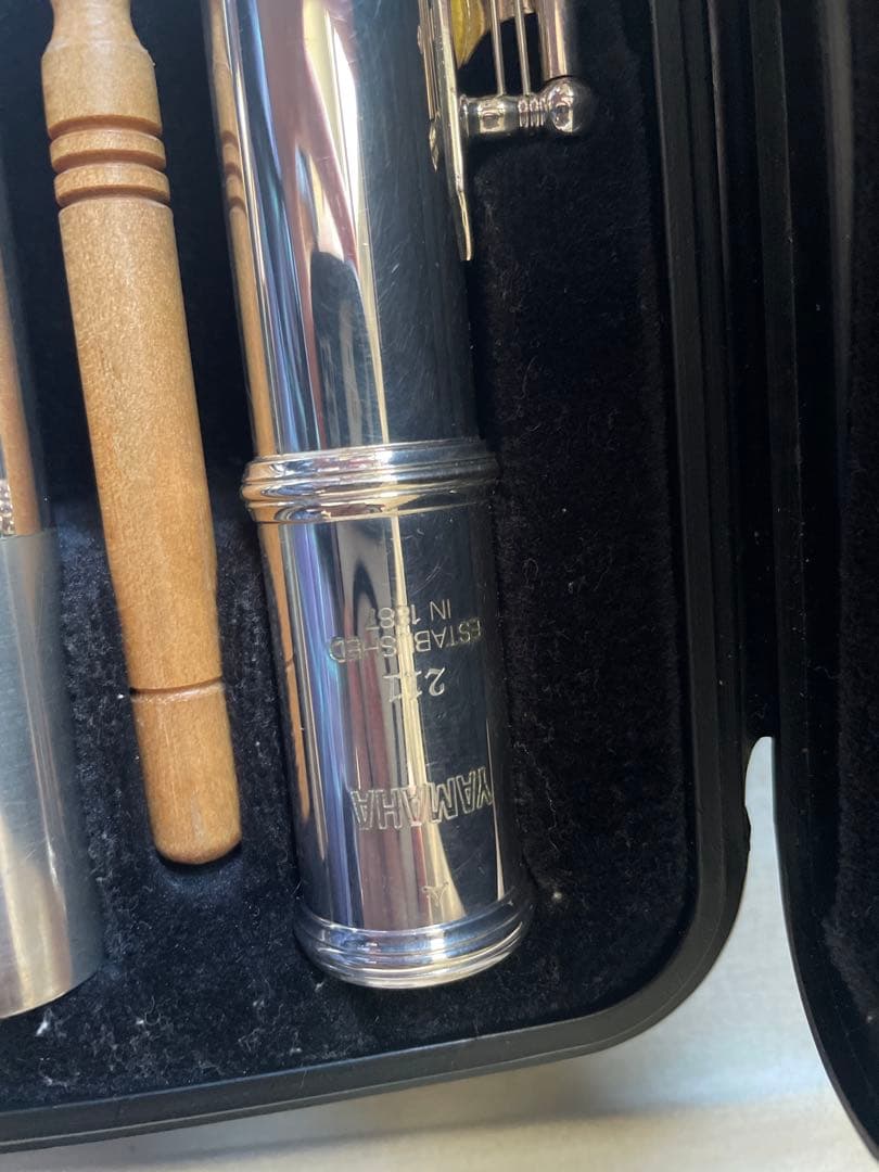 YAMAHA YFL-211 フルート 銀メッキ仕様 ハードケース付き - メルカリ