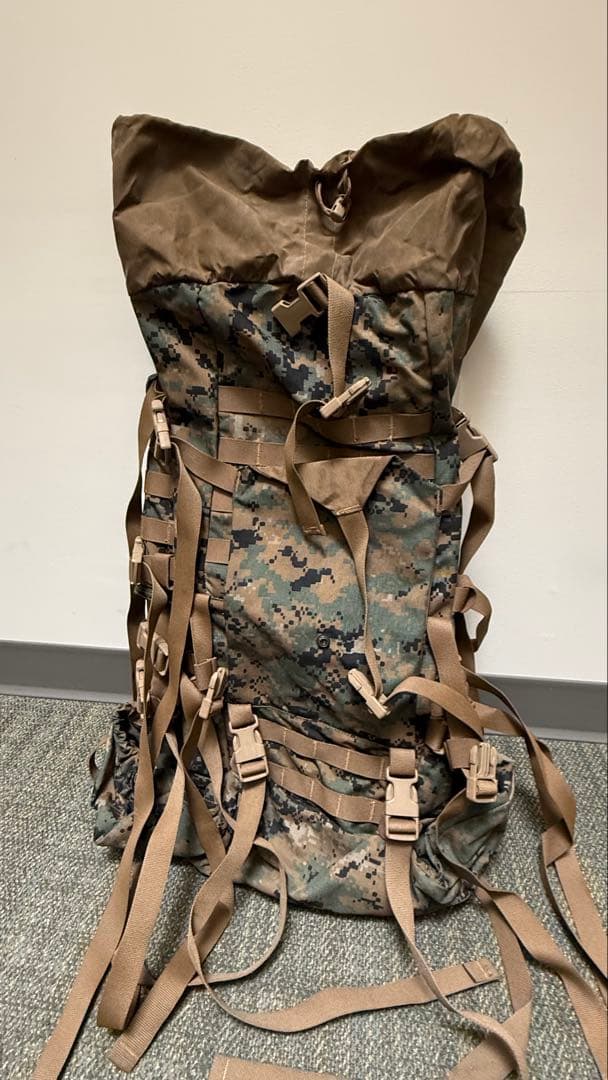 米海兵隊 USMC 大型バックパック デジタルカモ ミリタリー