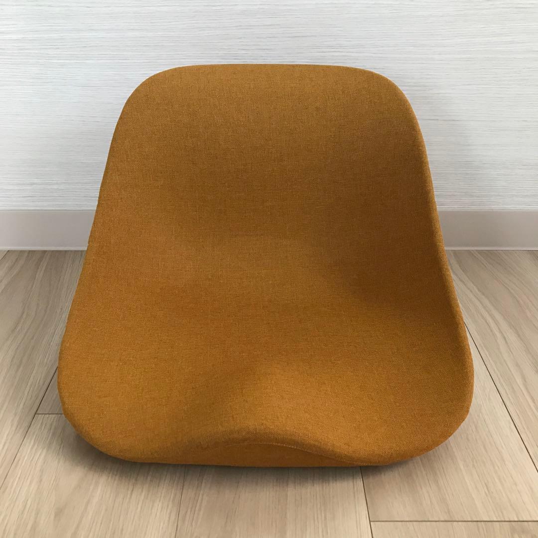 & MEDICAL KURA SEAT 曲線的姿勢矯正チェア　キャメルマスタード
