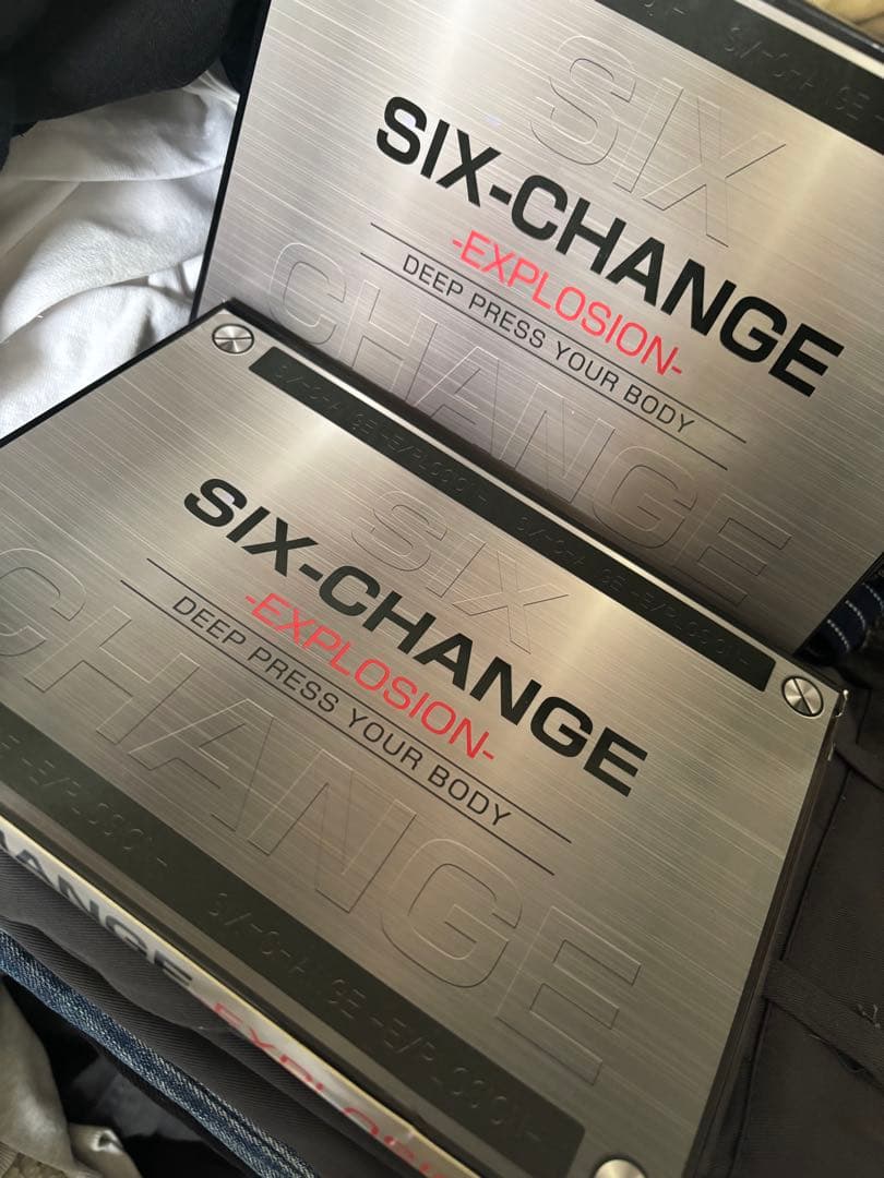 SIX-CHANGE 加圧シャツ　シックスチェンジ