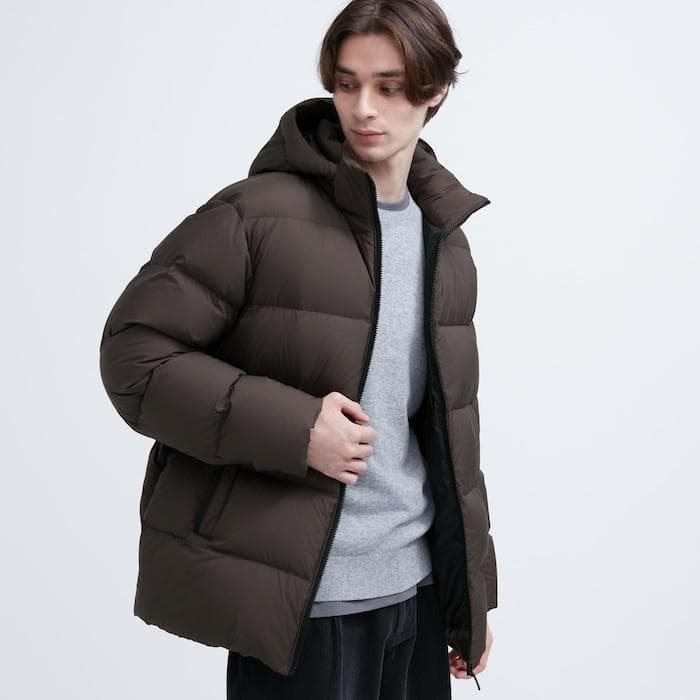 メンズ 新品 ユニクロ パウダーソフトダウンジャケット Sサイズ 色