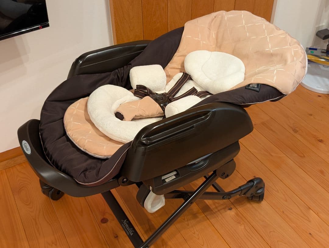 コンビ ネムリラ AT BEDi オートスイング インナークッション付 ネムリラ AUTO SWING BEDi Plus Classic